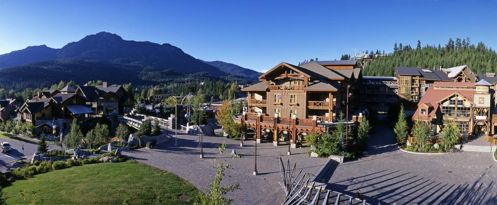 Lodging Ovations Hotel Whistler Szoba fotó