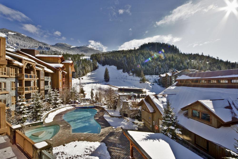 Lodging Ovations Hotel Whistler Kültér fotó